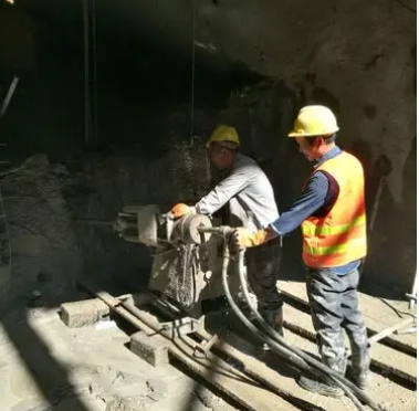 电白水下抗分散灌浆料特点 水下不分散注浆料介绍